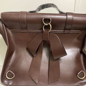 Escosusi vegan leather messenger laptop bag